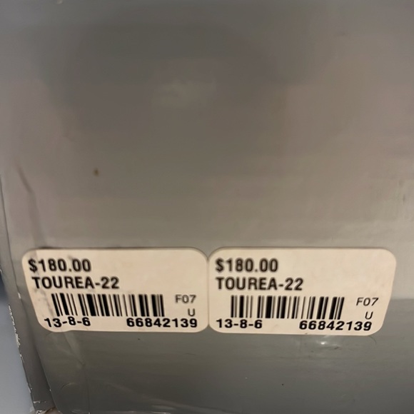 Women’s tall boots from Aldo. Dark brown/ burgundy size 9 - Picture 11 of 12